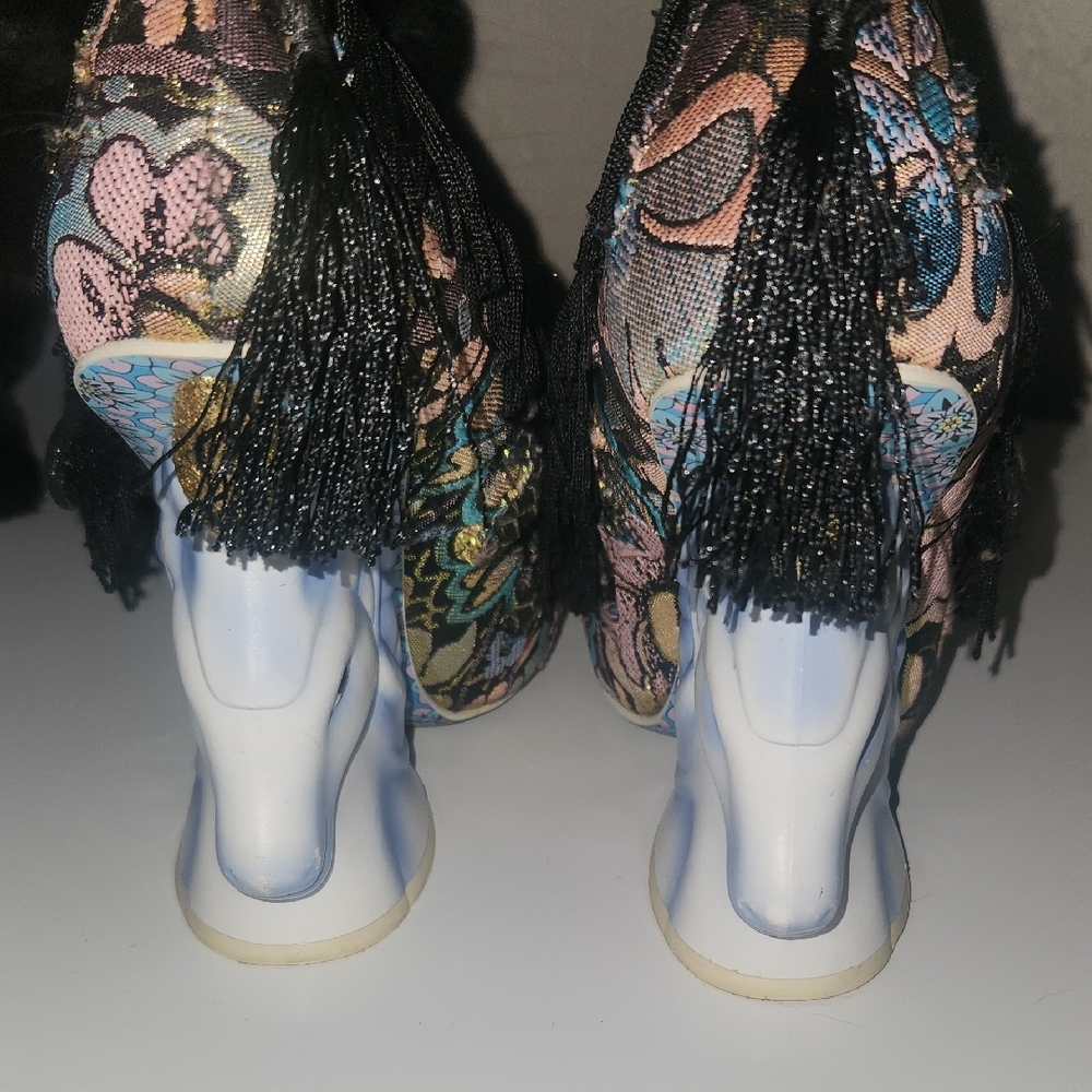 Irregular Choice Black and Gold Heels with Unicorn Design - Picture 8 of 9